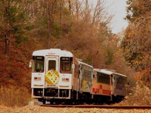 秋色に染まる　虎渓山永保寺＆明知鉄道きのこ列車