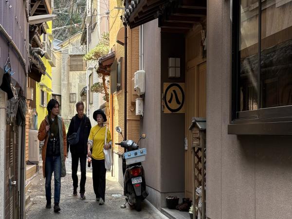 【路地裏散策】ガイドさんがゆっくり丁寧にご案内