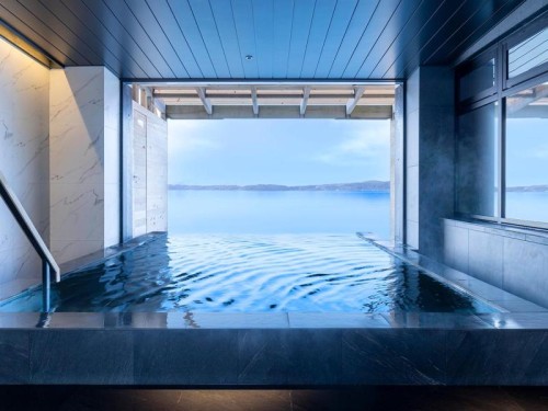 能登で伝統と文化を体感 明治創業の能登寿司&兼六園