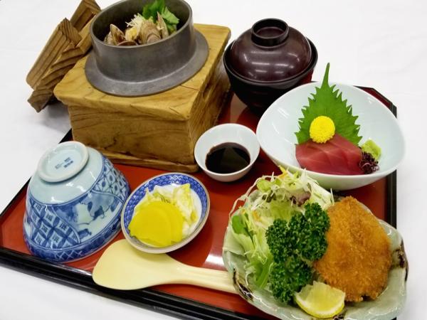 前芝館　渥美産あさり釜飯　※写真はイメージです
